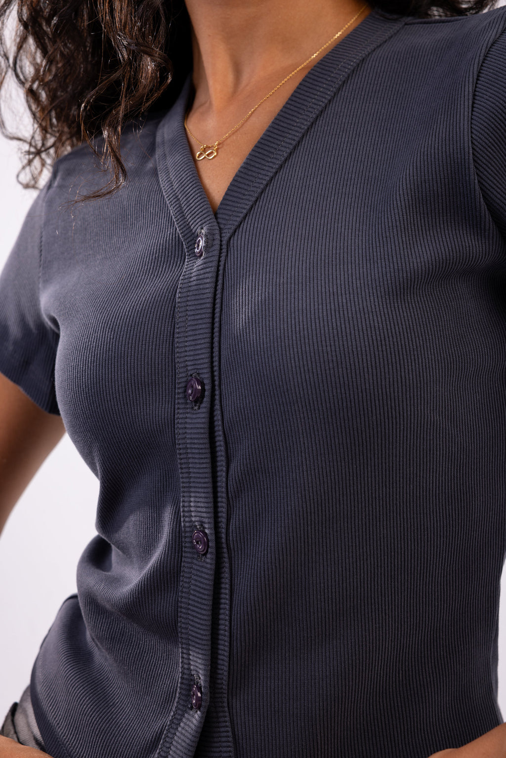 Rib button top short sleeve