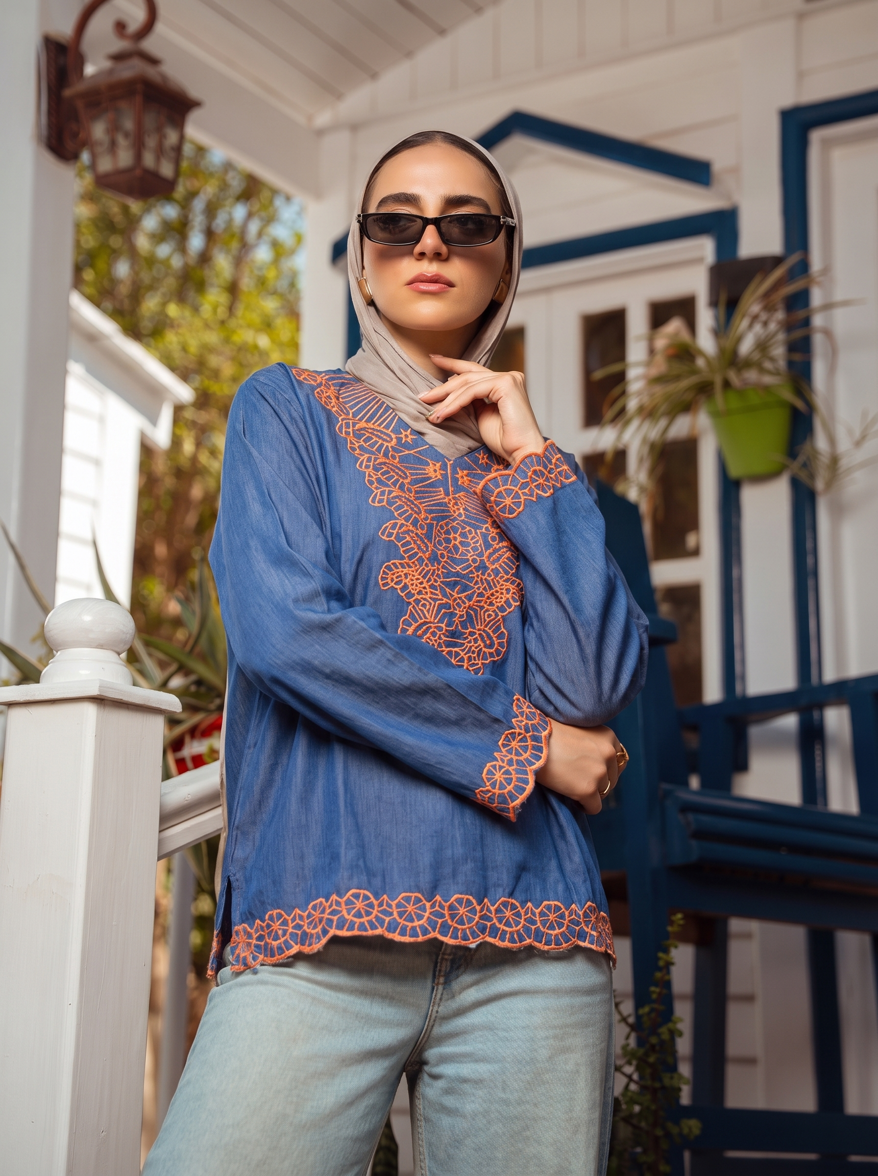 Geometric Embroidered V-Neck Long Sleeve