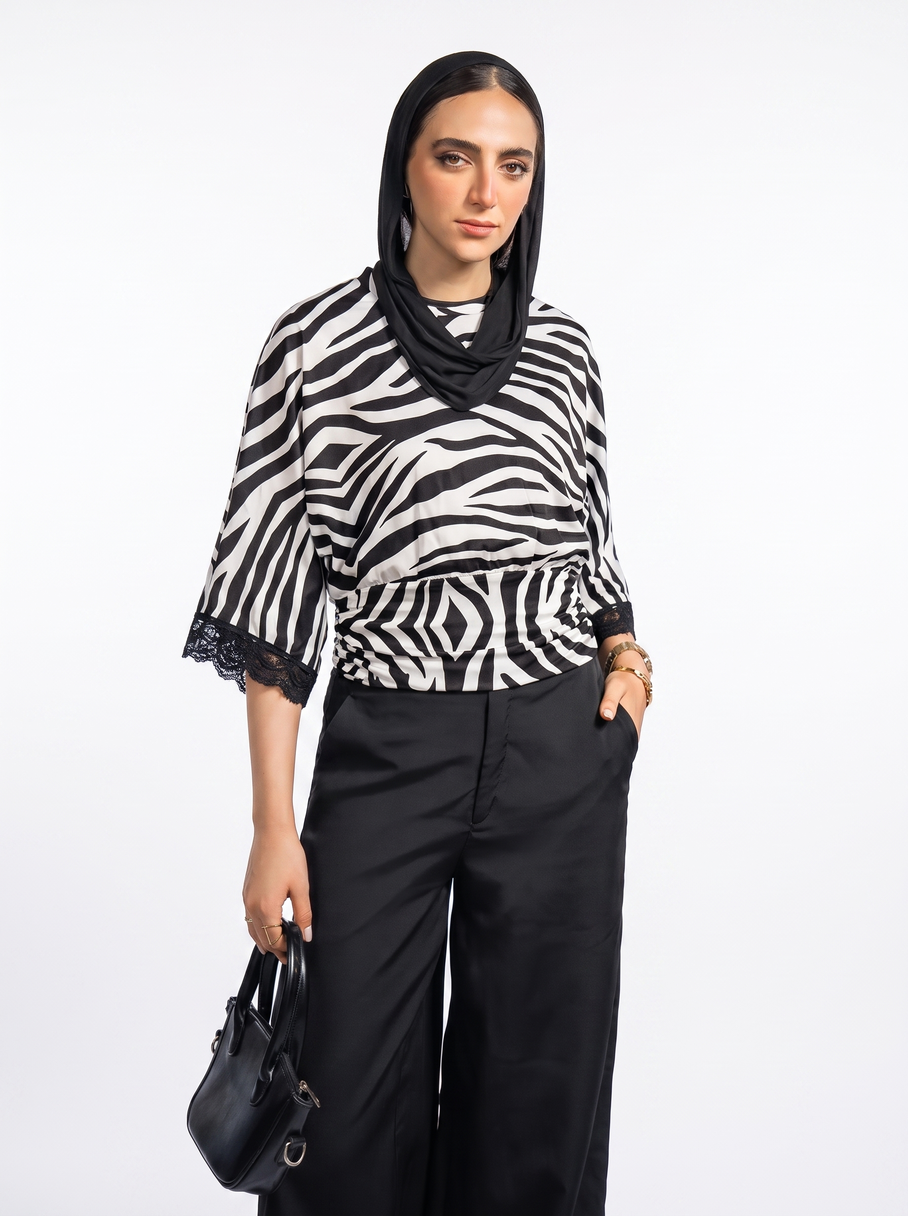Wild Print Round Neck Blouse